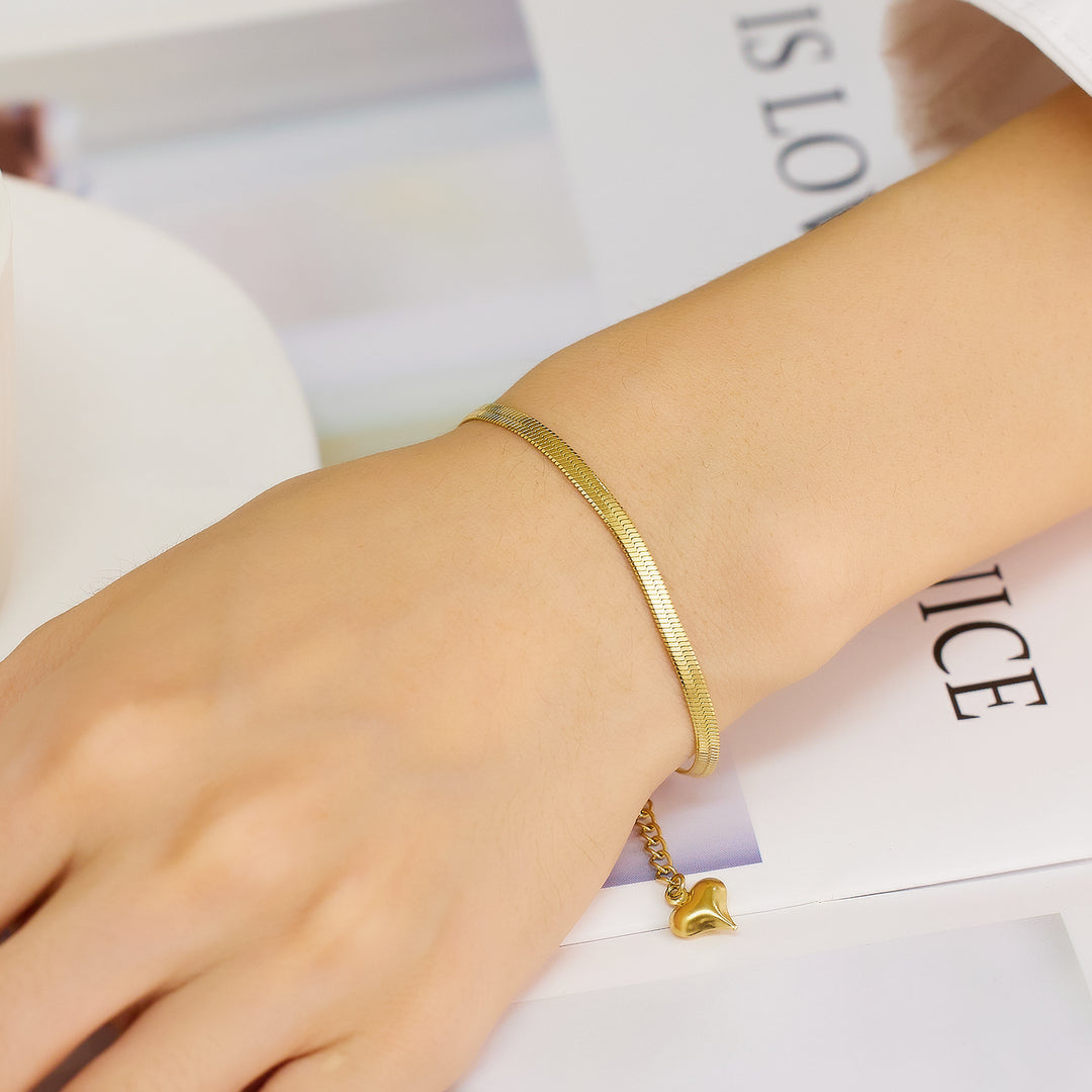 Sleek Armband