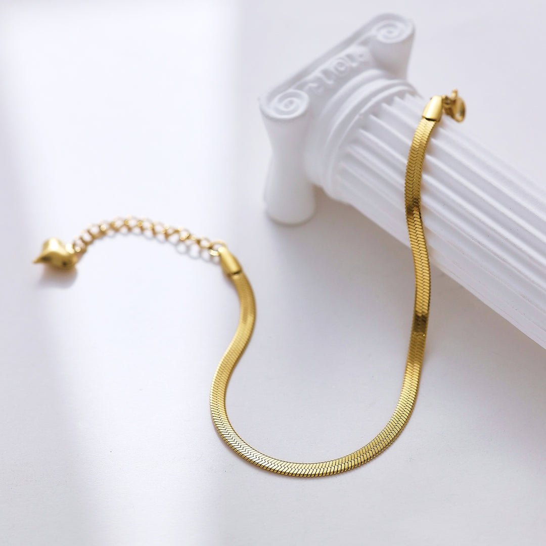 Sleek Armband